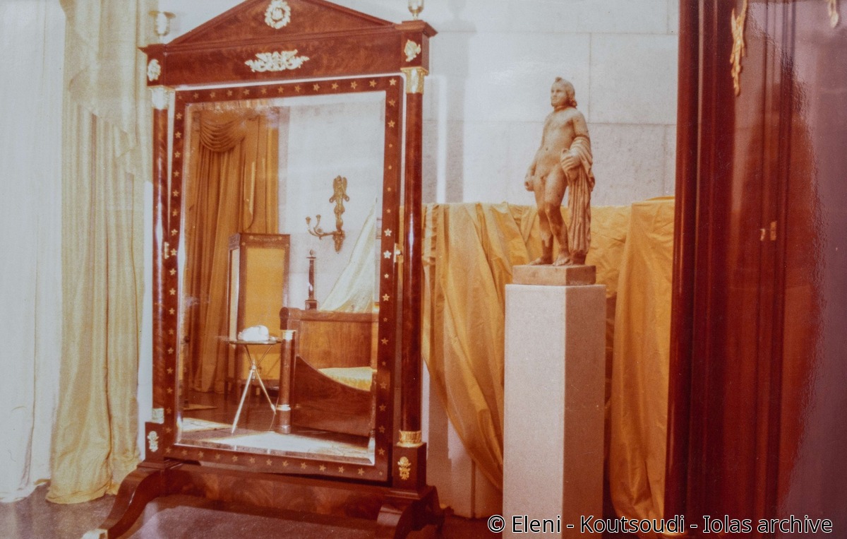 Villa Iolas interior